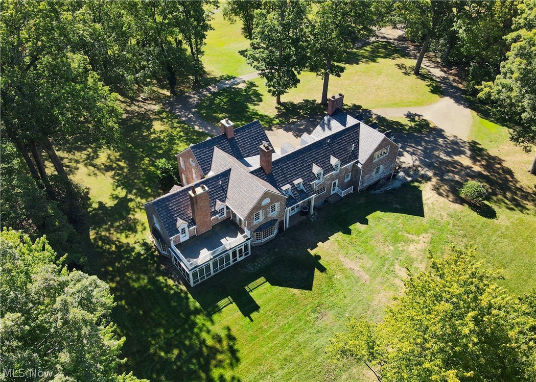 1322 Springhill Lane NE Massillon OH 44646