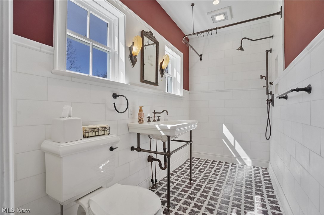 1322 Springhill Lane NE Massillon OH 44646