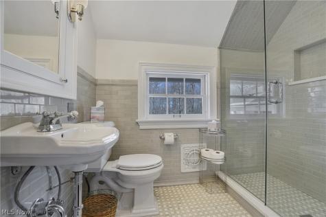 1322 Springhill Lane NE Massillon OH 44646
