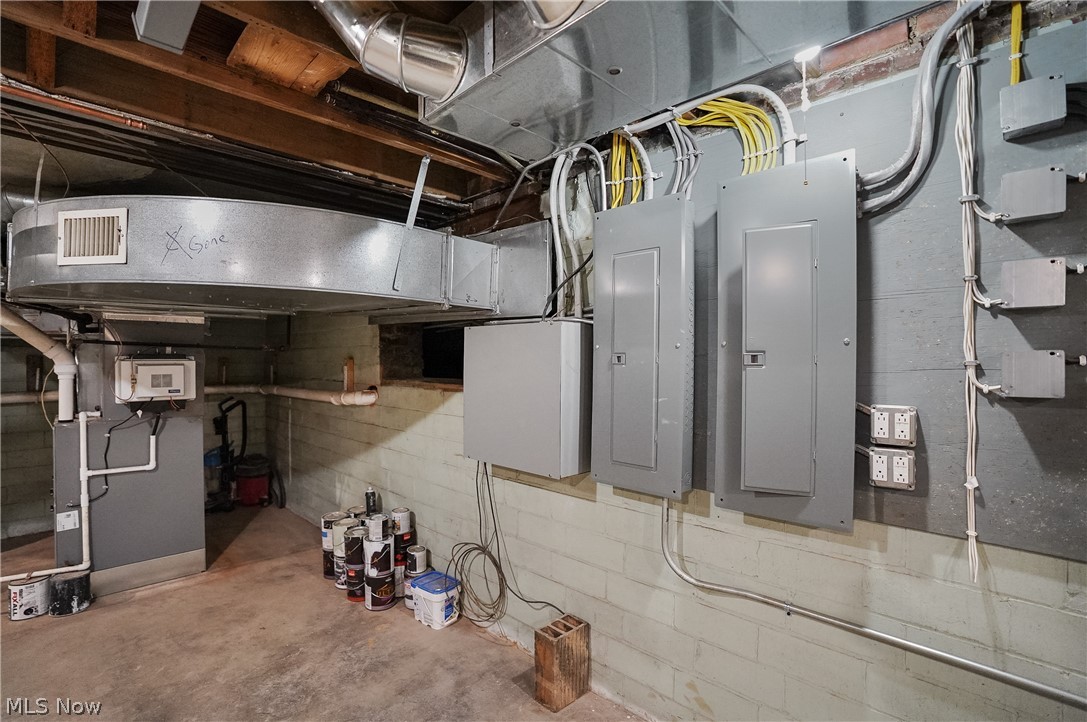 1322 Springhill Lane NE Massillon OH 44646