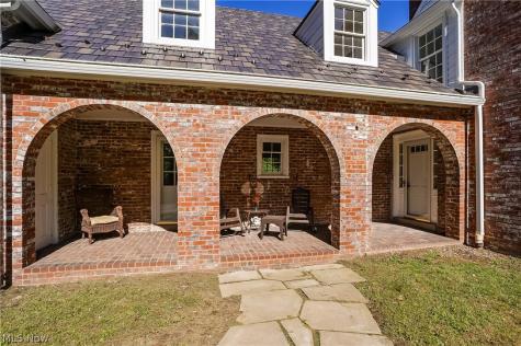 1322 Springhill Lane NE Massillon OH 44646