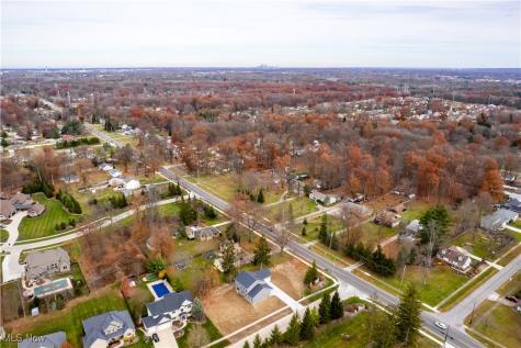 21032 Breckenridge Lane Strongsville OH 44149