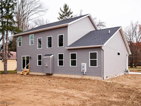 21032 Breckenridge Lane Strongsville OH 44149