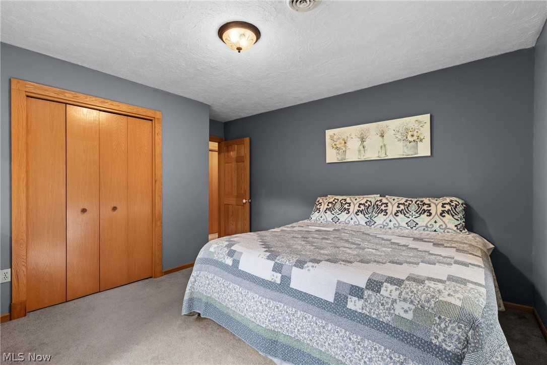 48211 Moore Road East Liverpool OH 43920