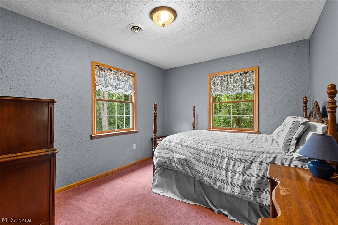 48211 Moore Road East Liverpool OH 43920