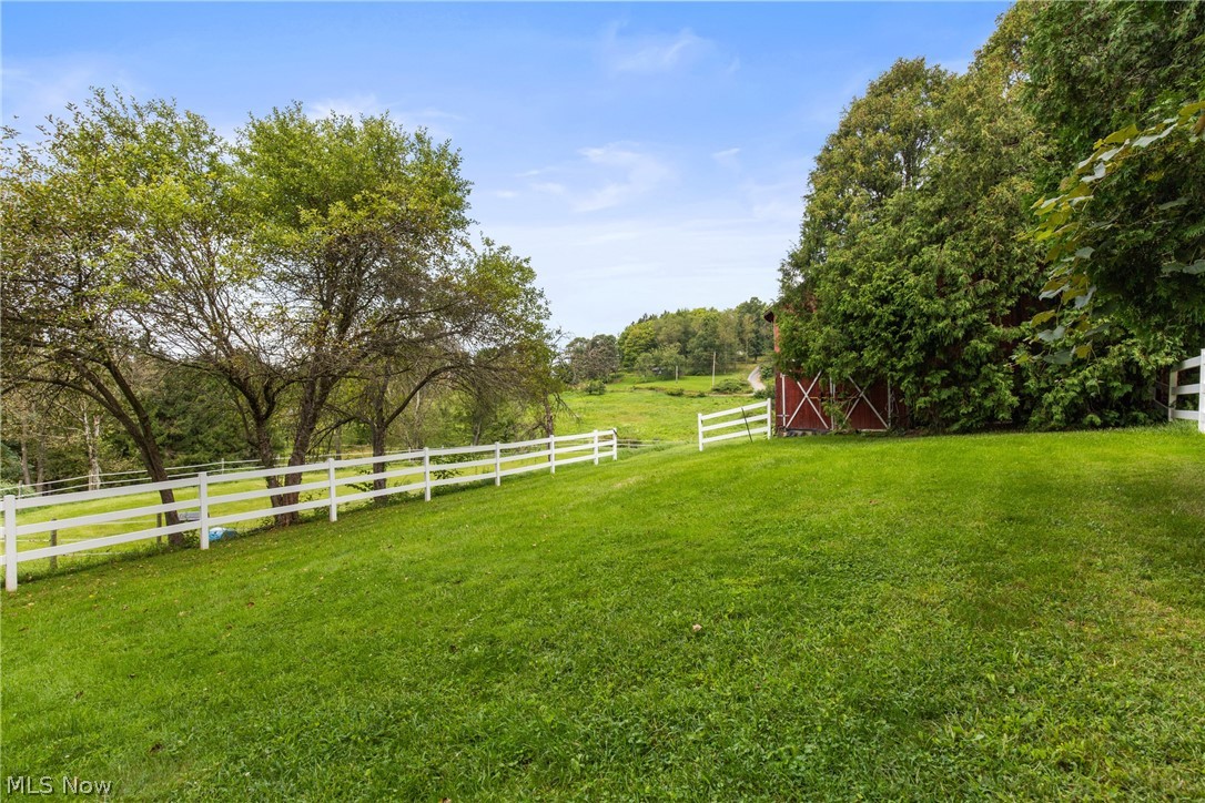48211 Moore Road East Liverpool OH 43920