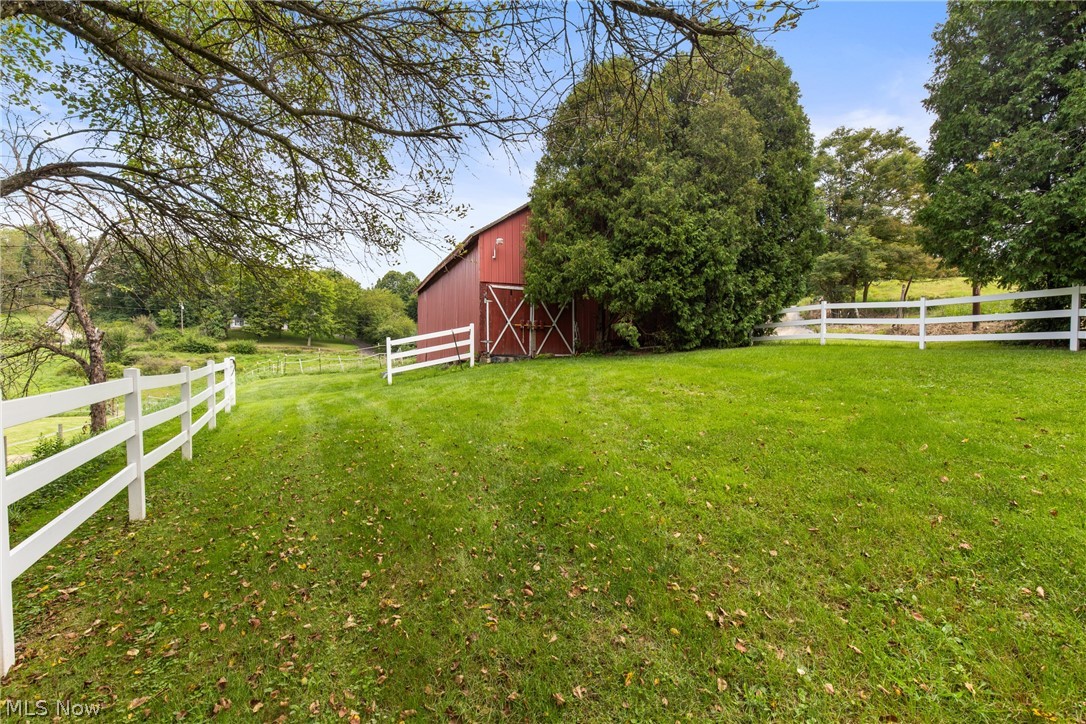 48211 Moore Road East Liverpool OH 43920