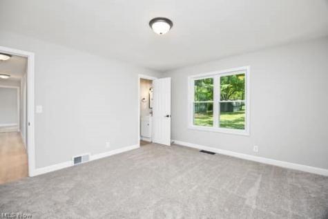 2805 Glencoe Akron OH 44319