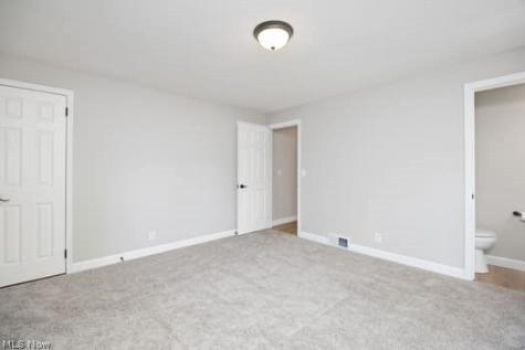 2805 Glencoe Akron OH 44319