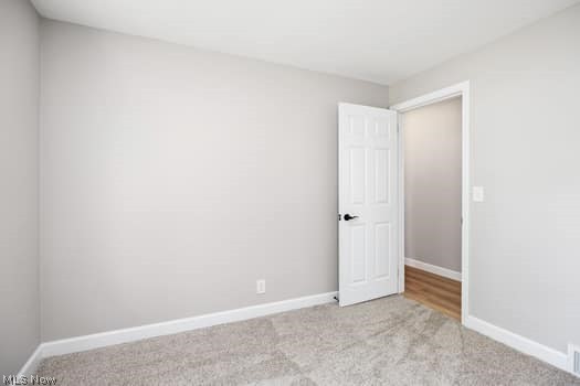 2805 Glencoe Akron OH 44319