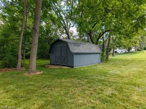 2805 Glencoe Akron OH 44319