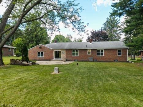 2805 Glencoe Akron OH 44319