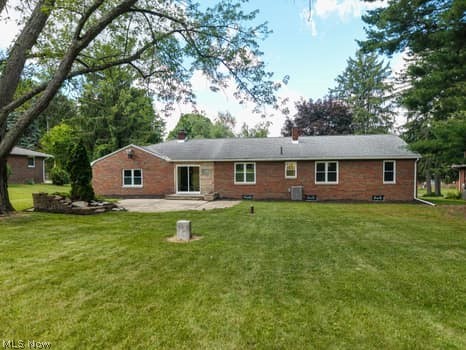 2805 Glencoe Akron OH 44319