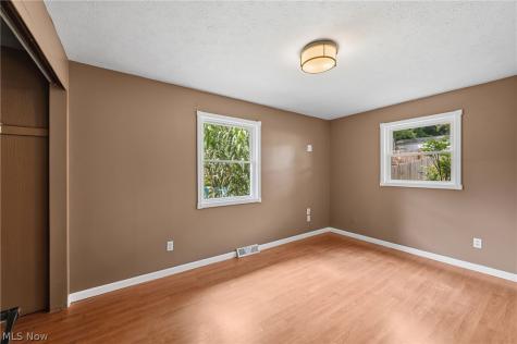5760 Canterbury Road New Franklin OH 44319