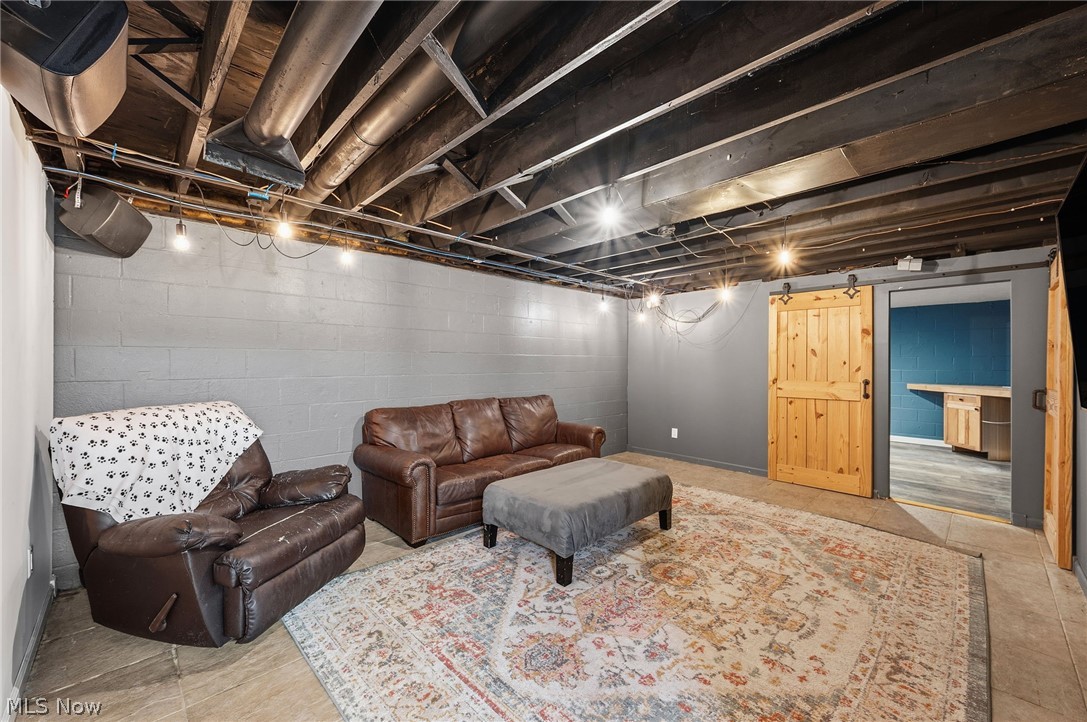 5760 Canterbury Road New Franklin OH 44319
