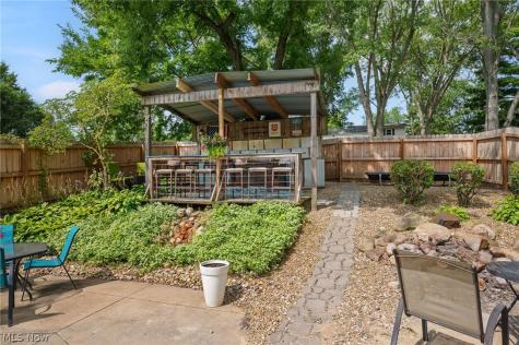 5760 Canterbury Road New Franklin OH 44319