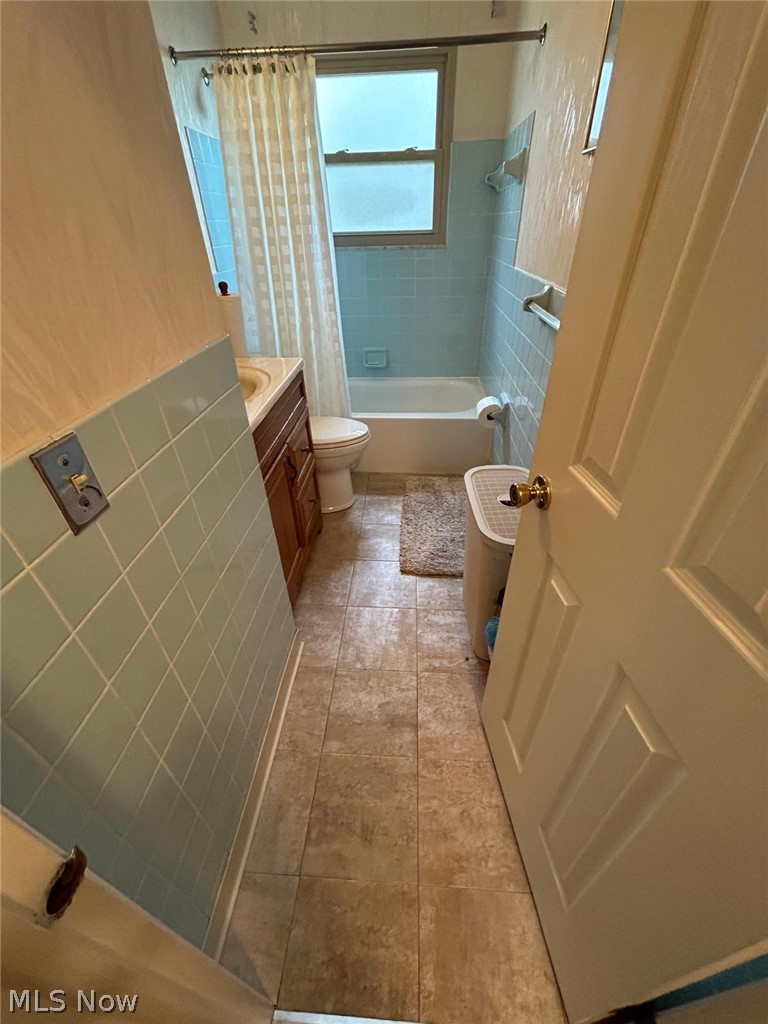 24437 Ridgeline Bedford Heights OH 44146