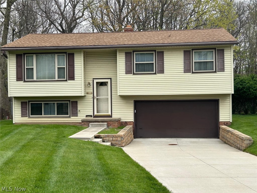 24437 Ridgeline Bedford Heights OH 44146