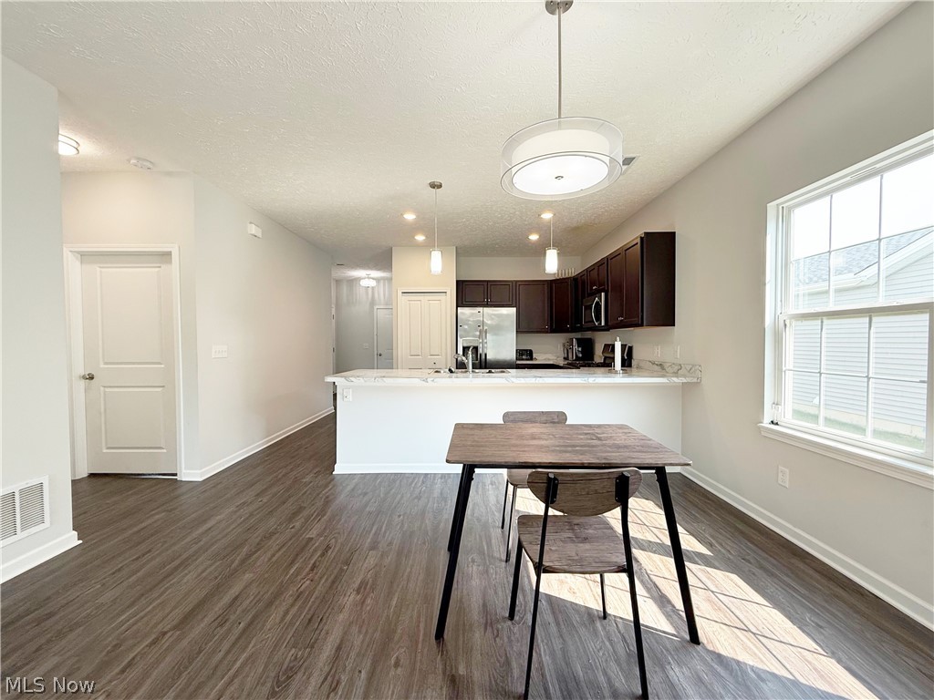 208 Silver Spring Circle Elyria OH 44035