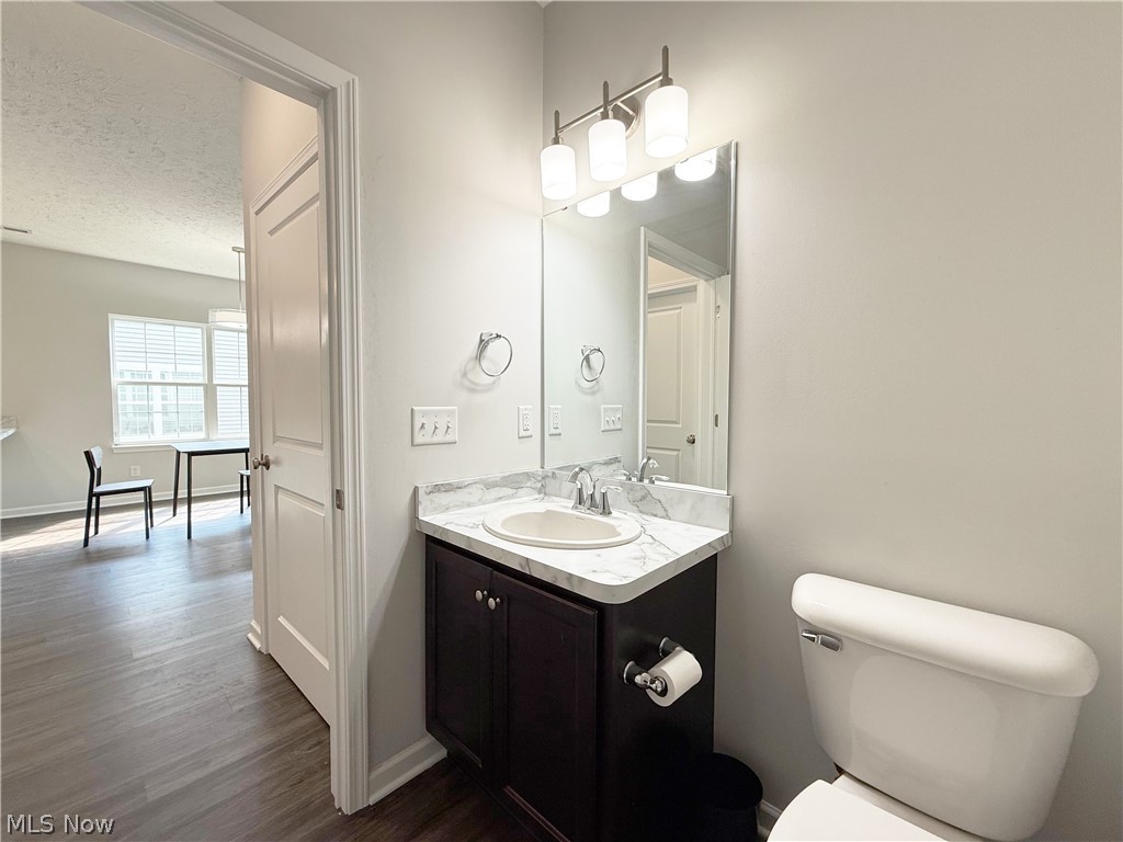 208 Silver Spring Circle Elyria OH 44035