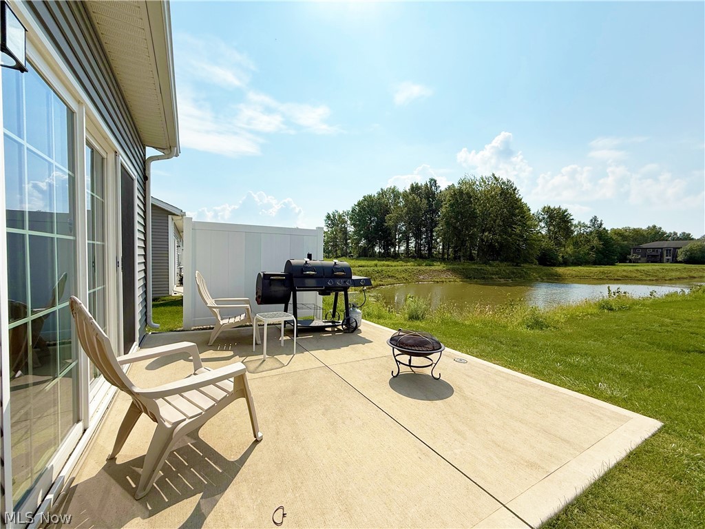 208 Silver Spring Circle Elyria OH 44035