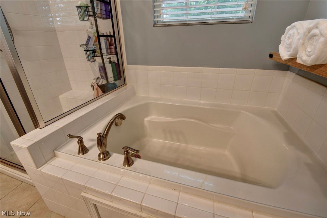 3059 Stonehurst Road Green OH 44685