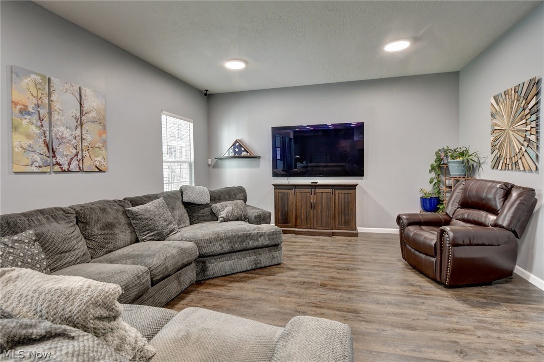 3059 Stonehurst Road Green OH 44685