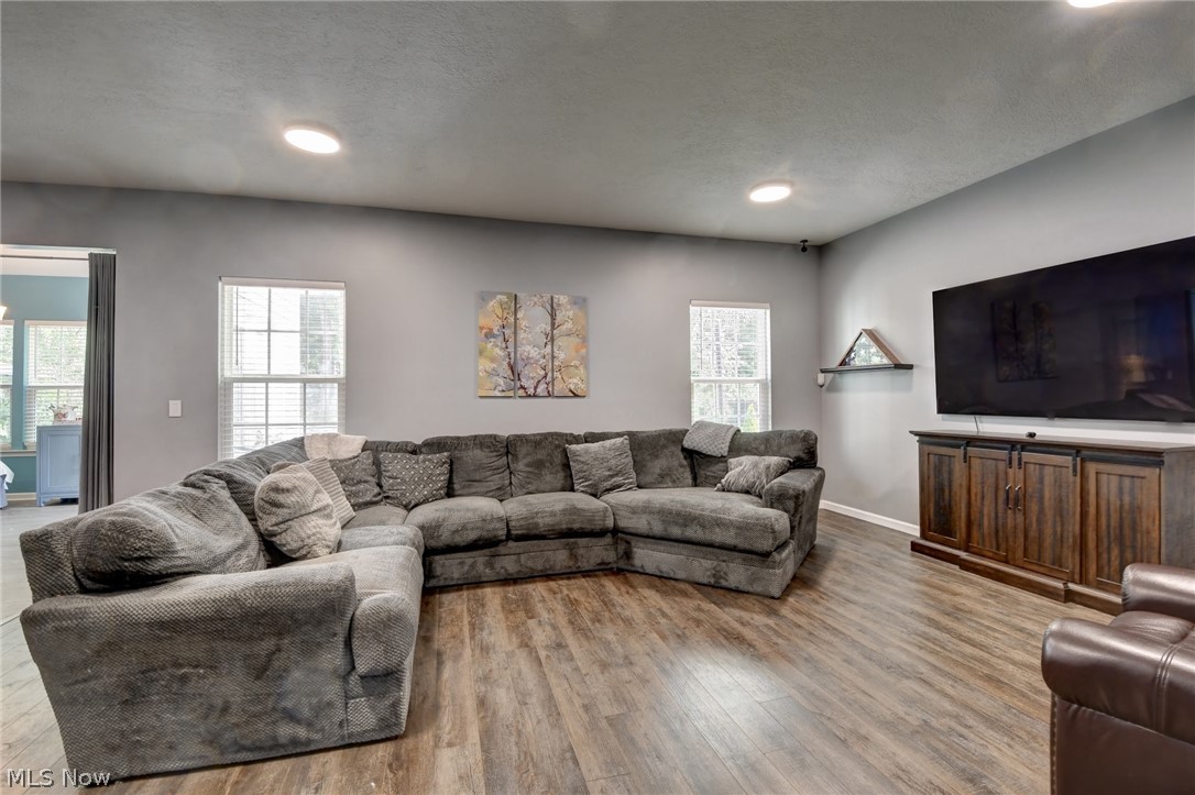 3059 Stonehurst Road Green OH 44685