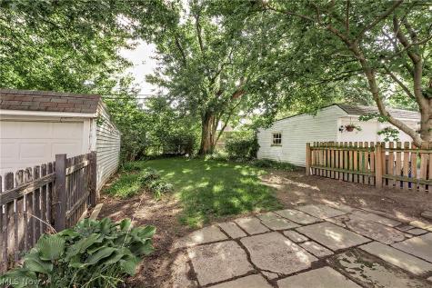 1693 Maywood Road South Euclid OH 44121