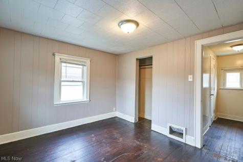 1153 Lily Street Akron OH 44301