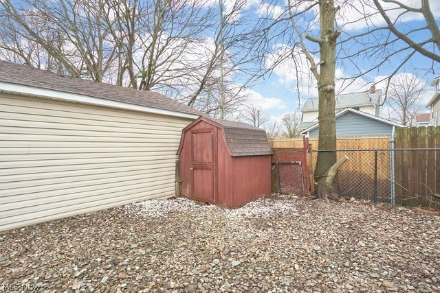 1153 Lily Street Akron OH 44301