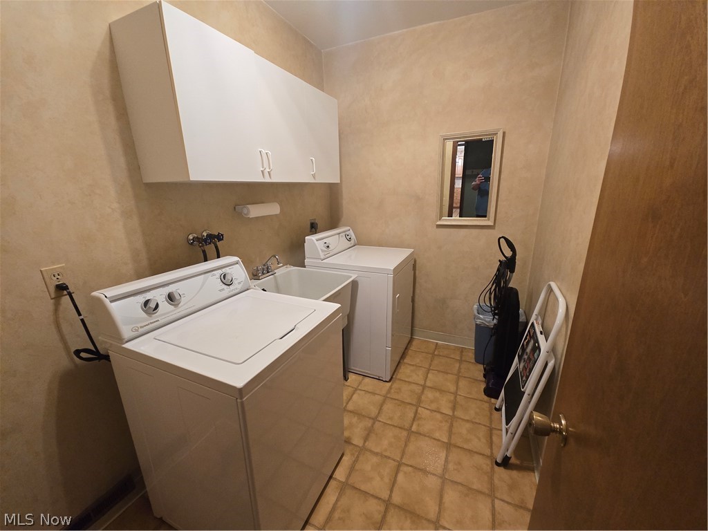 187 Crestview Drive Elyria OH 44035