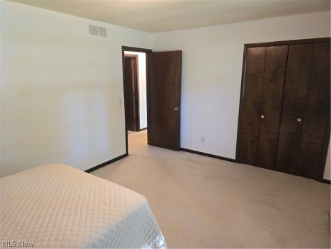 187 Crestview Drive Elyria OH 44035