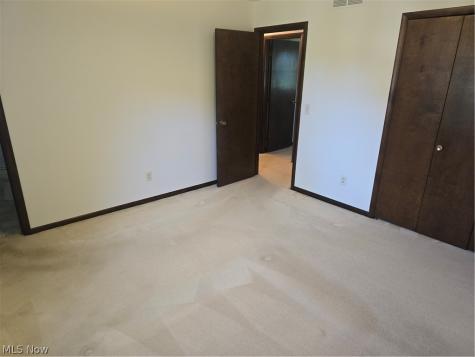 187 Crestview Drive Elyria OH 44035