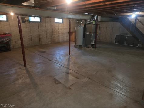 187 Crestview Drive Elyria OH 44035
