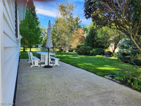 187 Crestview Drive Elyria OH 44035