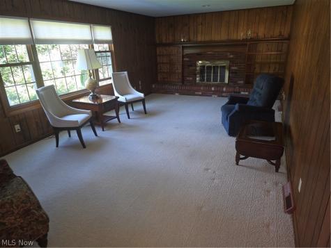 187 Crestview Drive Elyria OH 44035