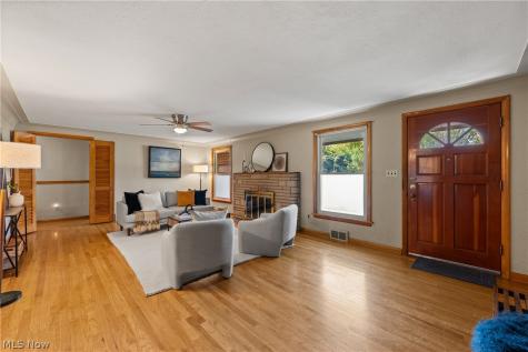 135 Foresthill Drive Amherst OH 44001