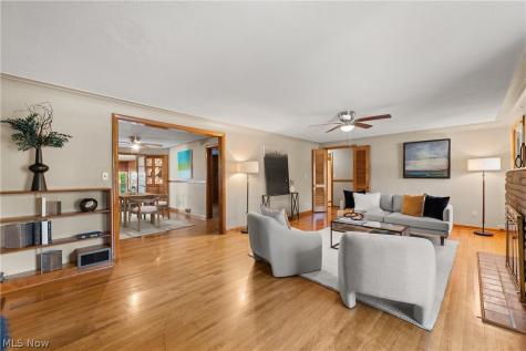 135 Foresthill Drive Amherst OH 44001