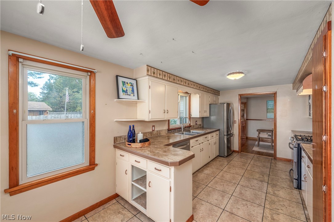 135 Foresthill Drive Amherst OH 44001