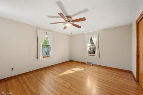 135 Foresthill Drive Amherst OH 44001