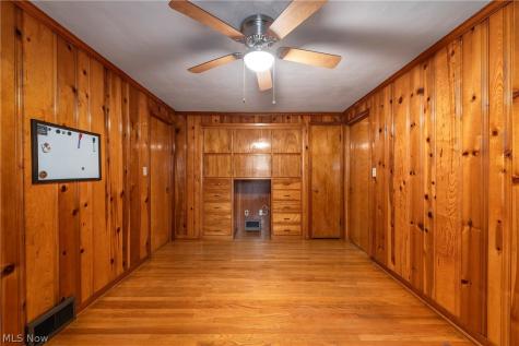 135 Foresthill Drive Amherst OH 44001