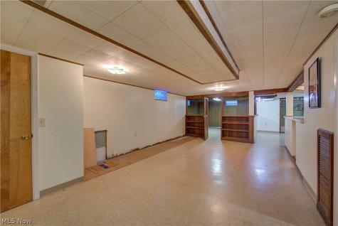 135 Foresthill Drive Amherst OH 44001