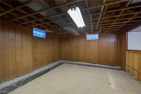 135 Foresthill Drive Amherst OH 44001