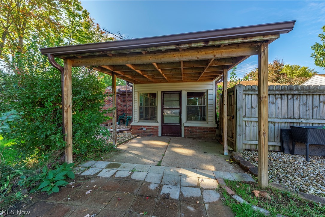 135 Foresthill Drive Amherst OH 44001