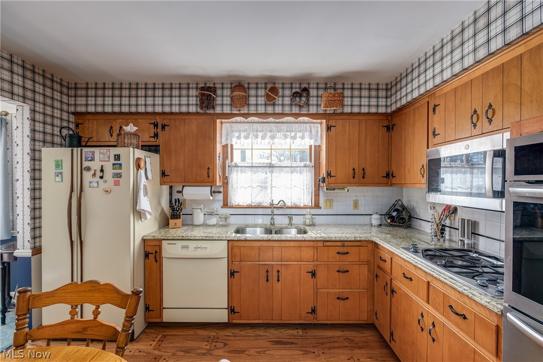 4804 Maple Hill Drive Seven Hills OH 44131