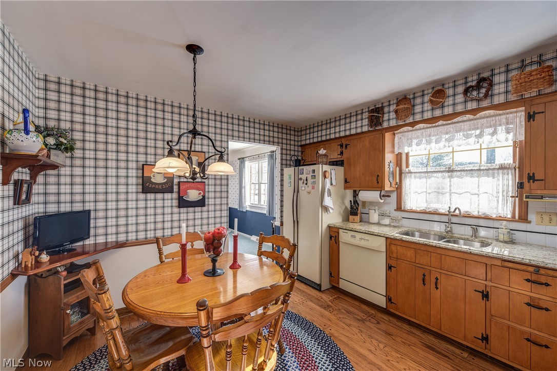 4804 Maple Hill Drive Seven Hills OH 44131