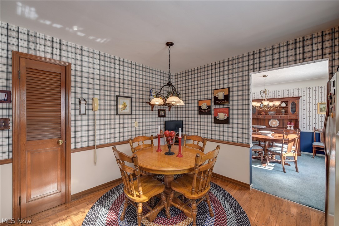 4804 Maple Hill Drive Seven Hills OH 44131