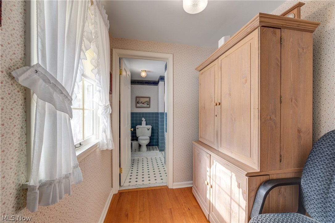 4804 Maple Hill Drive Seven Hills OH 44131
