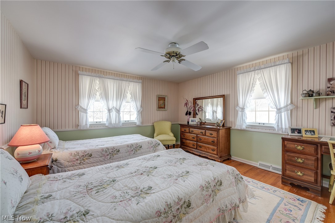 4804 Maple Hill Drive Seven Hills OH 44131
